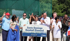 Toronto inaugura el primer diamante de b&eacute;isbol Santo Domingo en honor a la di&aacute;spora dominicana