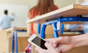 Centros educativos avanzan en protocolos para regular el uso de celulares