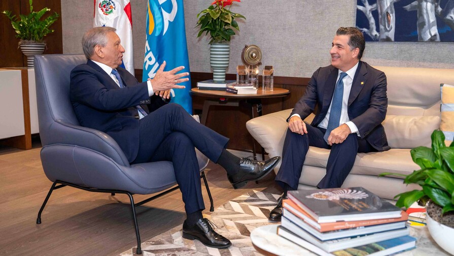 Presidente del Banreservas y del Banco Popular analizan perspectivas del sistema financiero local Presidente del Banreservas y del Banco Popular analizan perspectivas del sistema financiero local