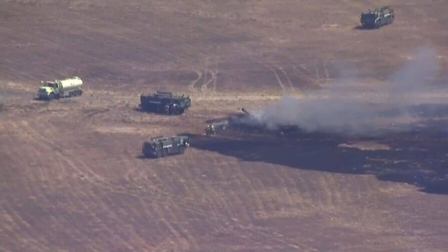 Un avi&oacute;n de combate de EE. UU. se estrella en una base militar de California