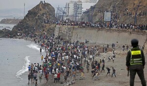 La entrada de 60 mil migrantes en el enclave espa&ntilde;ol de Ceuta desata una crisis europea