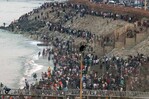 Miles de personas mantienen la presión sobre la frontera entre Marruecos y España