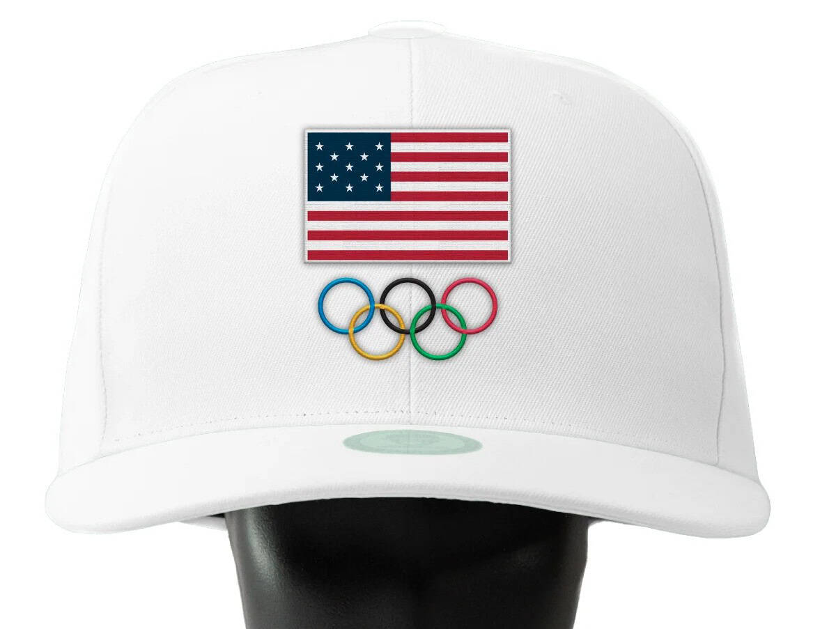 La gorra gigante inspirada en los Juegos Ol&iacute;mpicos de Par&iacute;s 2024 con los colores de Estados Unidos se comercializa por unos RD$7,182 en el sitio web de Noggin Boss.