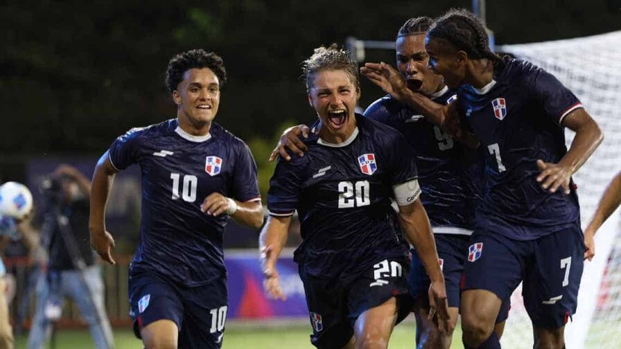 Dominicana cumple la tarea ante Guatemala y debuta con victoria en el fútbol masculino
