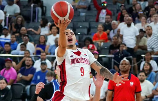 Ma&iacute;ta y Darrell, hacen historia con la selecci&oacute;n dominicana de baloncesto