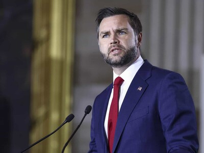 JD Vance llama a Zelenski para hablar de guerra con Rusia
