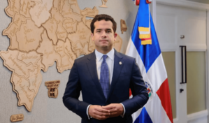 Omar Fern&aacute;ndez pide sanciones m&aacute;s severas contra el tr&aacute;fico de migrantes haitianos