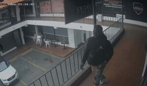 Hombre balea a una mujer en la Lincoln cuando trataba de intimidar a testigo de un juicio