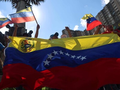 Chavistas rechazan diálogo y denuncian "injerencia" de EE. UU.