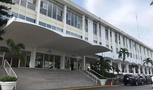 Tres detenidos tras detectarse una presunta estafa contra el Ayuntamiento de Santiago