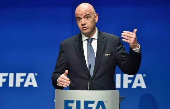 El vicepresidente de la FIFA le retira su apoyo a Infantino y lo acusa de falta de liderazgo