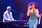 Stephany Ortega cautiv&oacute; al p&uacute;blico con la banda sonora de su vida en una noche de ovaciones