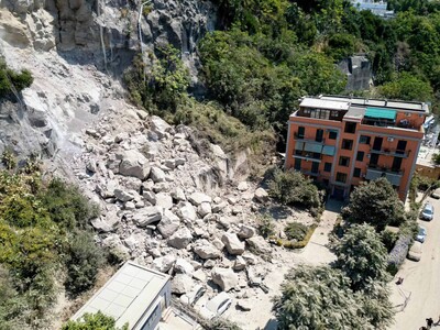 Se elevan a 21 los heridos por terremoto de 4.7 en Italia