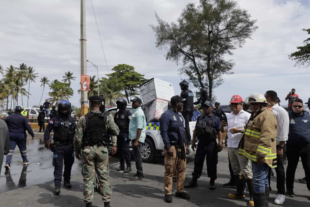 Al menos 17 personas fueron detenidas por sustraer mercancías del establecimiento