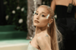 Ariana Grande se alejará de los focos tras su gira ante el constante escrutinio público Ariana Grande se alejará de los focos tras su gira ante el constante escrutinio público