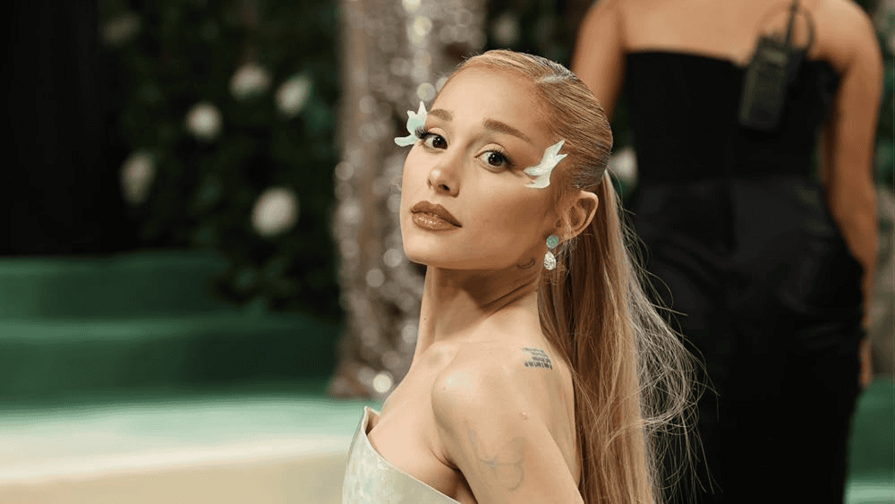 Ariana Grande se alejará de los focos tras su gira ante el constante escrutinio público Ariana Grande se alejará de los focos tras su gira ante el constante escrutinio público