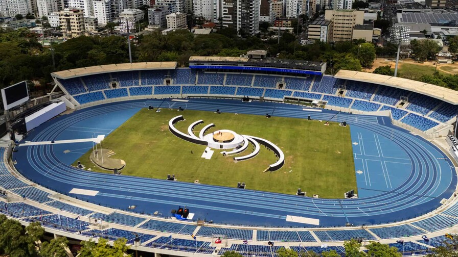 Abren gratuitamente las gradas y plateas Este del Estadio Olímpico para atletismo