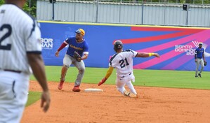 Panam&aacute; vence a Colombia y mantiene su invicto en b&eacute;isbol