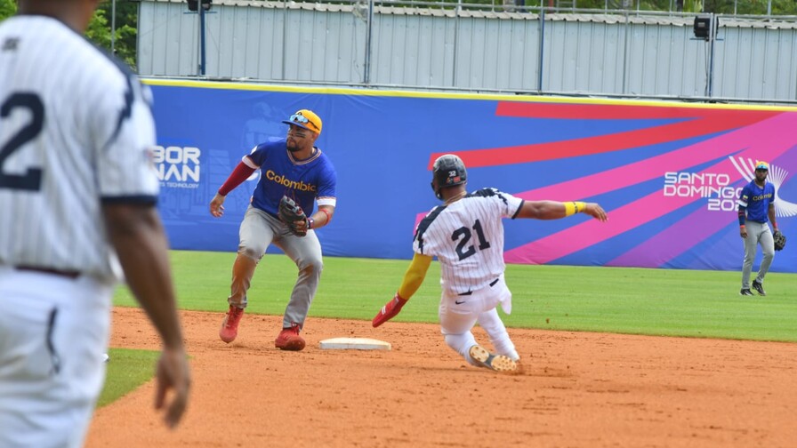 Panamá vence a Colombia y mantiene su invicto en béisbol Panamá vence a Colombia y mantiene su invicto en béisbol