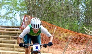 Mexicana Carolina Flores gan&oacute; el oro del MTB femenino