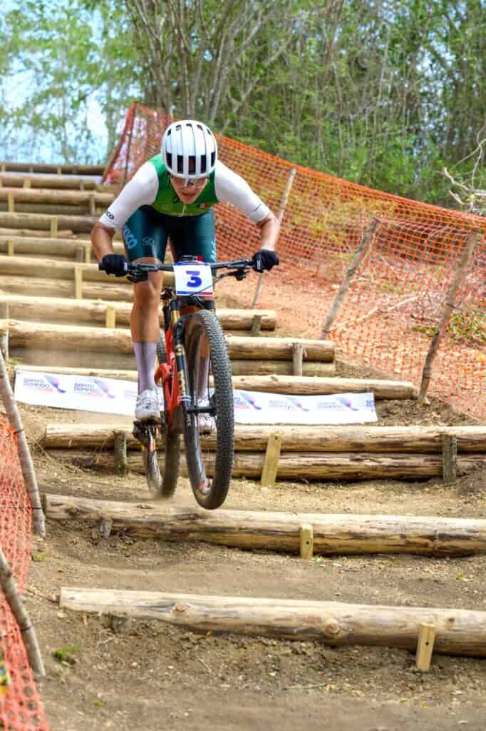 Mexicana Carolina Flores ganó el oro del MTB femenino