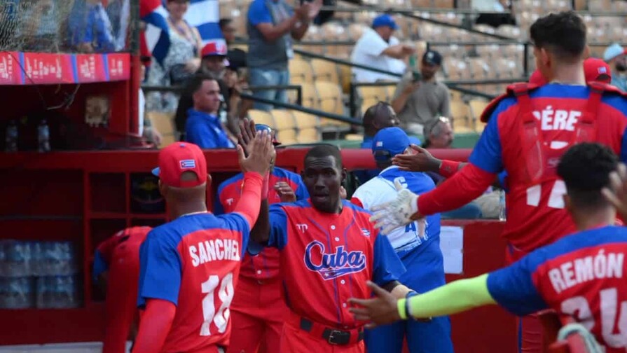 Cuba mantiene su invicto en béisbol al vencer a Puerto Rico Cuba mantiene su invicto en béisbol al vencer a Puerto Rico