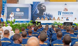 Migraci&oacute;n dice que cambi&oacute; la formaci&oacute;n de sus agentes y hoy deporta a m&aacute;s inmigrantes