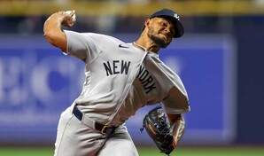 Los Piratas adquieren al relevista Camilo Doval desde los Yankees