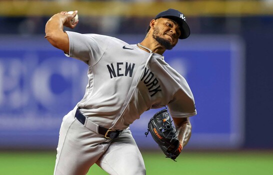 Los Piratas adquieren al relevista Camilo Doval desde los Yankees