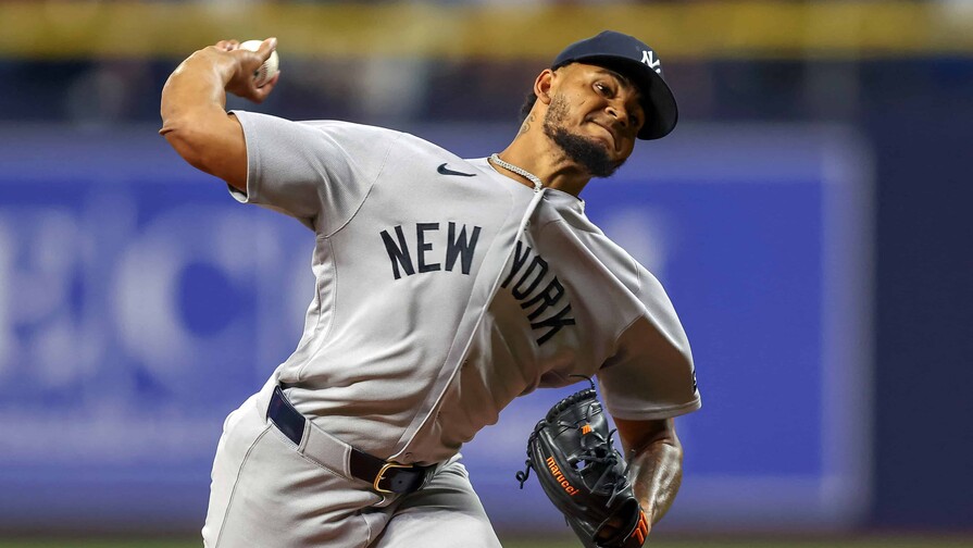 Los Piratas adquieren al relevista Camilo Doval desde los Yankees Los Piratas adquieren al relevista Camilo Doval desde los Yankees