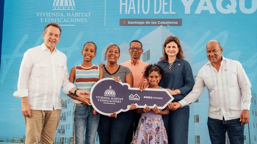 Raquel Peña entrega 168 apartamentos de Mi Vivienda Hato del Yaque en Santiago Raquel Peña entrega 168 apartamentos de Mi Vivienda Hato del Yaque en Santiago