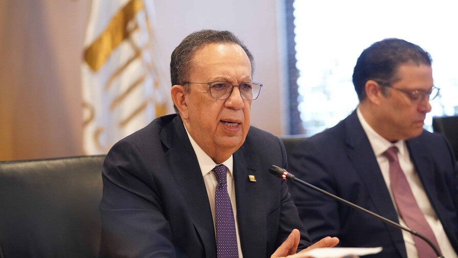 Gobierno y la banca analizan retos de la economía ante prolongación de la crisis en Oriente Medio Gobierno y la banca analizan retos de la economía ante prolongación de la crisis en Oriente Medio