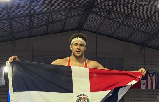 Chris Foca lidera actuaci&oacute;n de la lucha dominicana con oro en Santo Domingo 2026