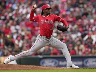 José Soriano fue transferido a los Blue Jays