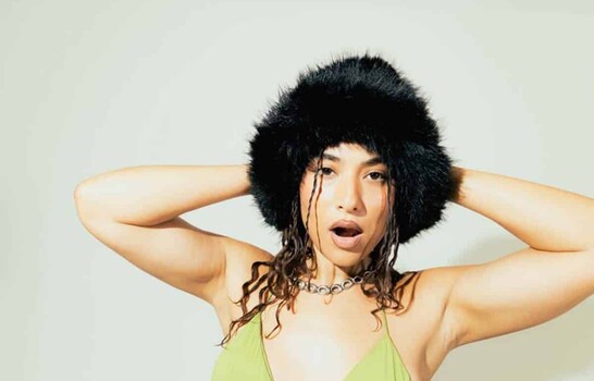 Let&oacute;n P&eacute; lanza La goloteka, la versi&oacute;n remixeada de su &aacute;lbum debut Golosa