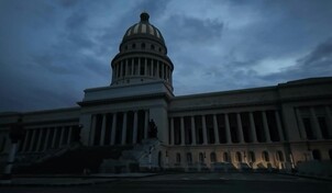 Mal tiempo en Cuba frena reconexi&oacute;n el&eacute;ctrica tras apag&oacute;n nacional