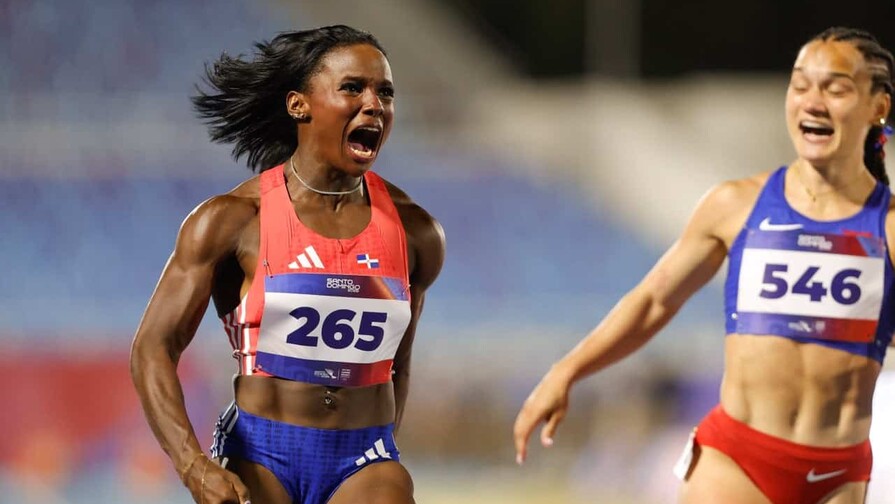 Liranyi Alonso da el oro a Dominicana en los 100 metros con nuevo récord Liranyi Alonso da el oro a Dominicana en los 100 metros con nuevo récord