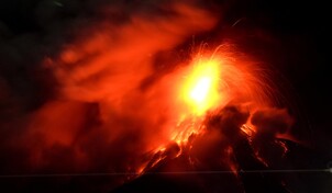 Evac&uacute;an en Guatemala a dos aldeas ante aumento de erupciones de volc&aacute;n de Fuego