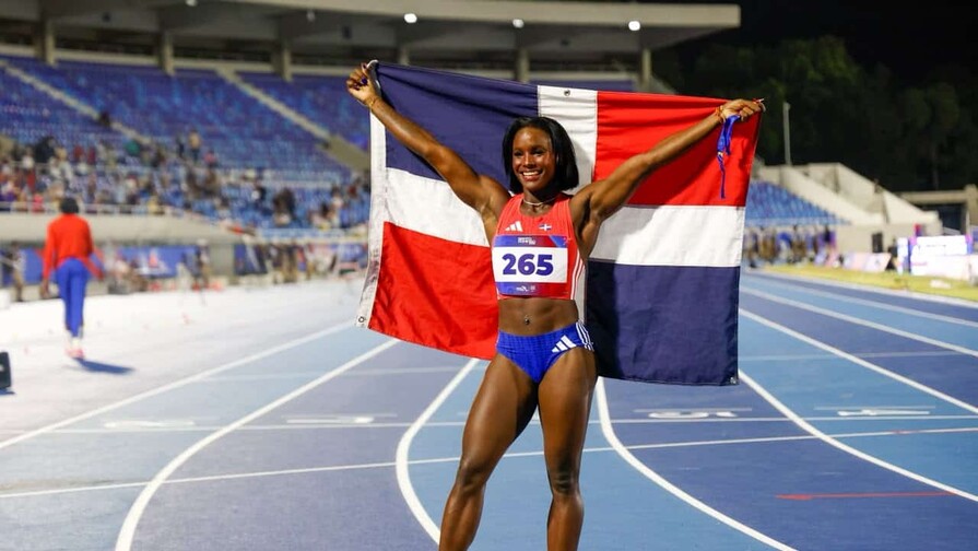 Liranyi Alonso: de correr en La Vega a romper un récord de 28 años en los 100 metros Liranyi Alonso: de correr en La Vega a romper un récord de 28 años en los 100 metros