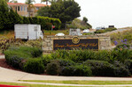 Arrestan a hombre armado en el club de golf de Trump antes de su visita a Los Ángeles Arrestan a hombre armado en el club de golf de Trump antes de su visita a Los Ángeles