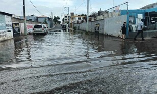 Imbornales tapados agravan inundaciones en el barrio Brisas del Este