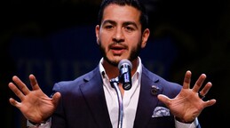 Candidato progresista Abdul El-Sayed gana primarias dem&oacute;cratas en M&iacute;chigan, estado clave