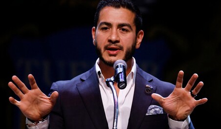 El candidato m&aacute;s progresista mantiene estrecha ventaja en primarias dem&oacute;cratas de M&iacute;chigan
