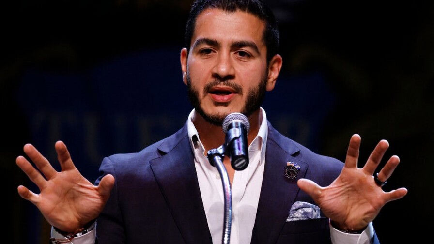 El candidato más progresista mantiene estrecha ventaja en primarias demócratas de Míchigan El candidato más progresista mantiene estrecha ventaja en primarias demócratas de Míchigan