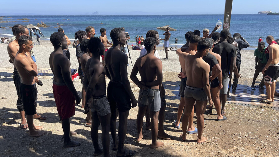 Ceuta alerta que la situación de menores migrantes es insostenible Ceuta alerta que la situación de menores migrantes es insostenible