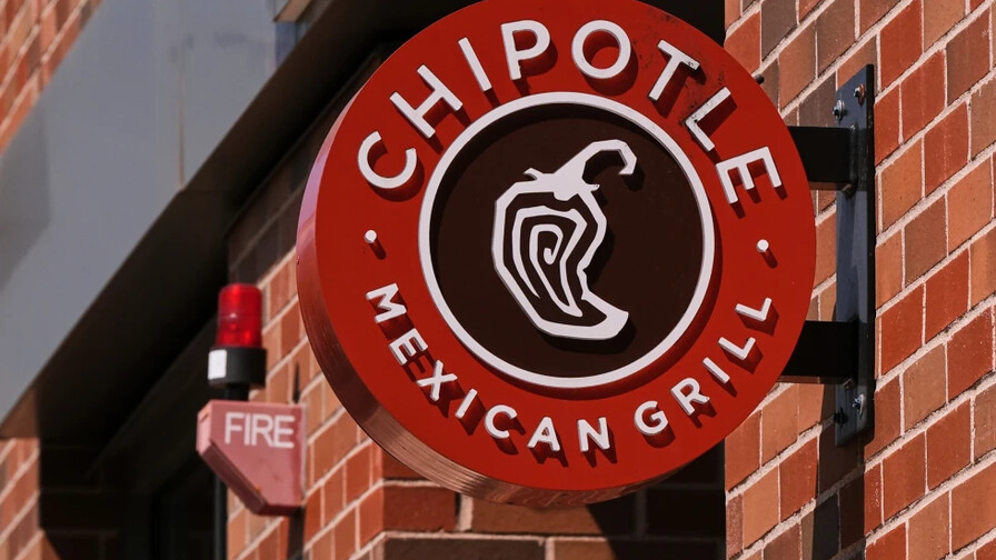 Chipotle retira jalapeños de algunos restaurantes por investigación de brote de salmonela Chipotle retira jalapeños de algunos restaurantes por investigación de brote de salmonela