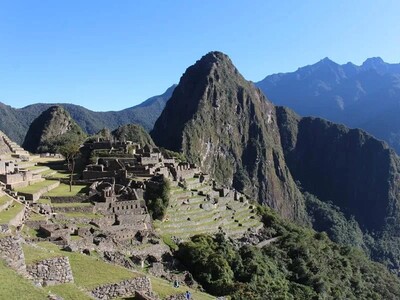 Incendio forestal obliga a suspender trenes hacia Machu Picchu