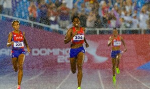 Marileidy Paulino revalida el oro en los 400 metros con récord de los Juegos Centroamericanos