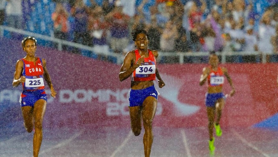 Marileidy Paulino revalida el oro en los 400 metros con récord de los Juegos Centroamericanos Marileidy Paulino revalida el oro en los 400 metros con récord de los Juegos Centroamericanos