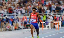 Yeral N&uacute;&ntilde;ez le da el brillo dorado a Dominicana en los 400 m vallas